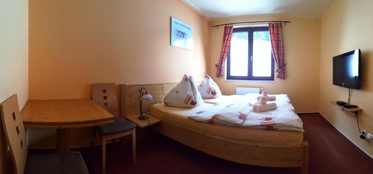 Pension Gemshorn Hainzenberg Bagian luar foto